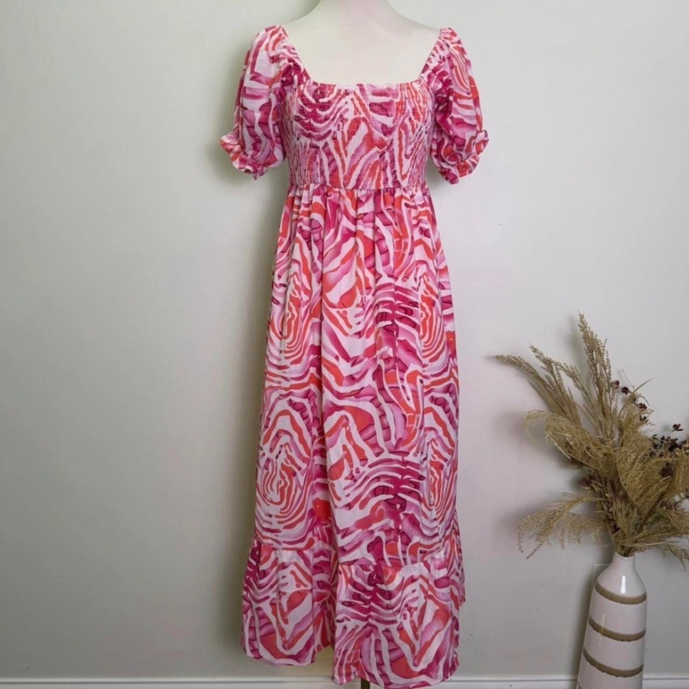 Beachsissi Size S Pink Abstract Smocked Maxi Dress
